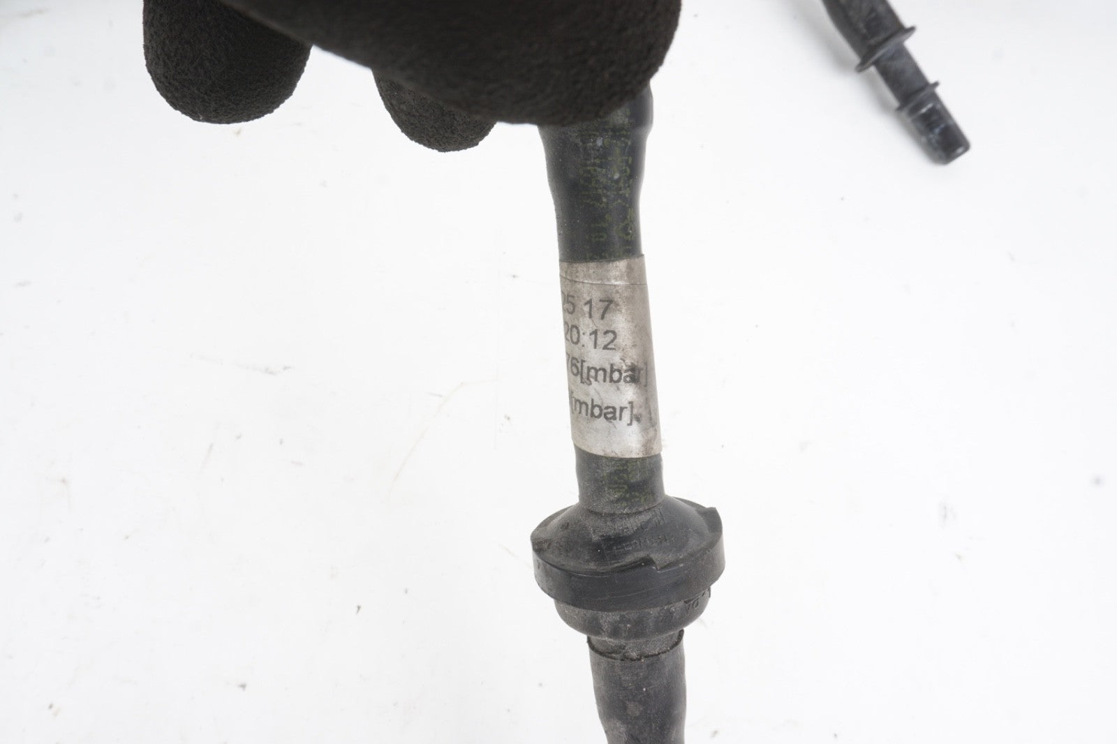 2017 - 2021 ALFA ROMEO GIULIA 2.0L FUEL LINE PIPE HOSE CONNECTOR  OEM
