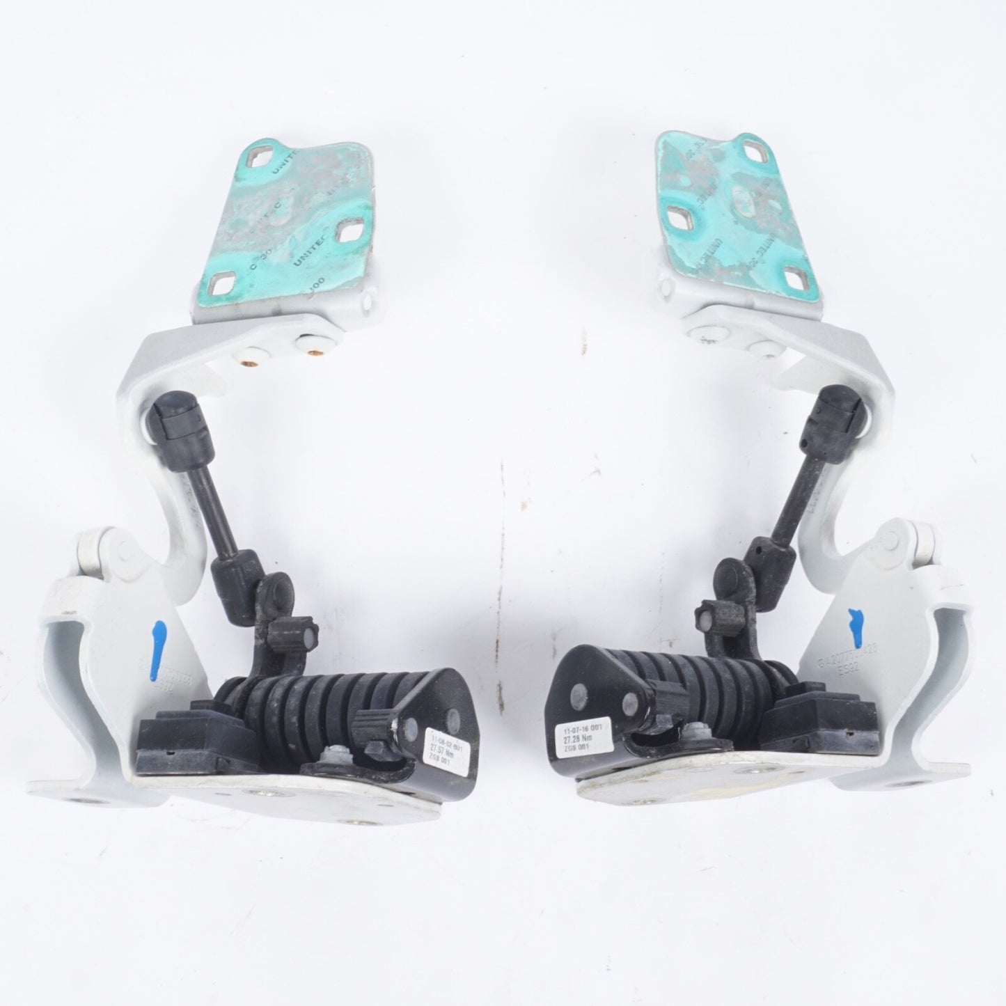 2010 - 2014 MERCEDES E550 E350 Rear Right Left Boot Lid Hinge A2077500428 PAIR