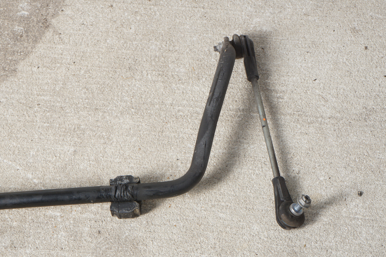 2014 - 2016 BMW 428i F32 COUPE FRONT STABILIZER SWAY BAR 6792125 OEM