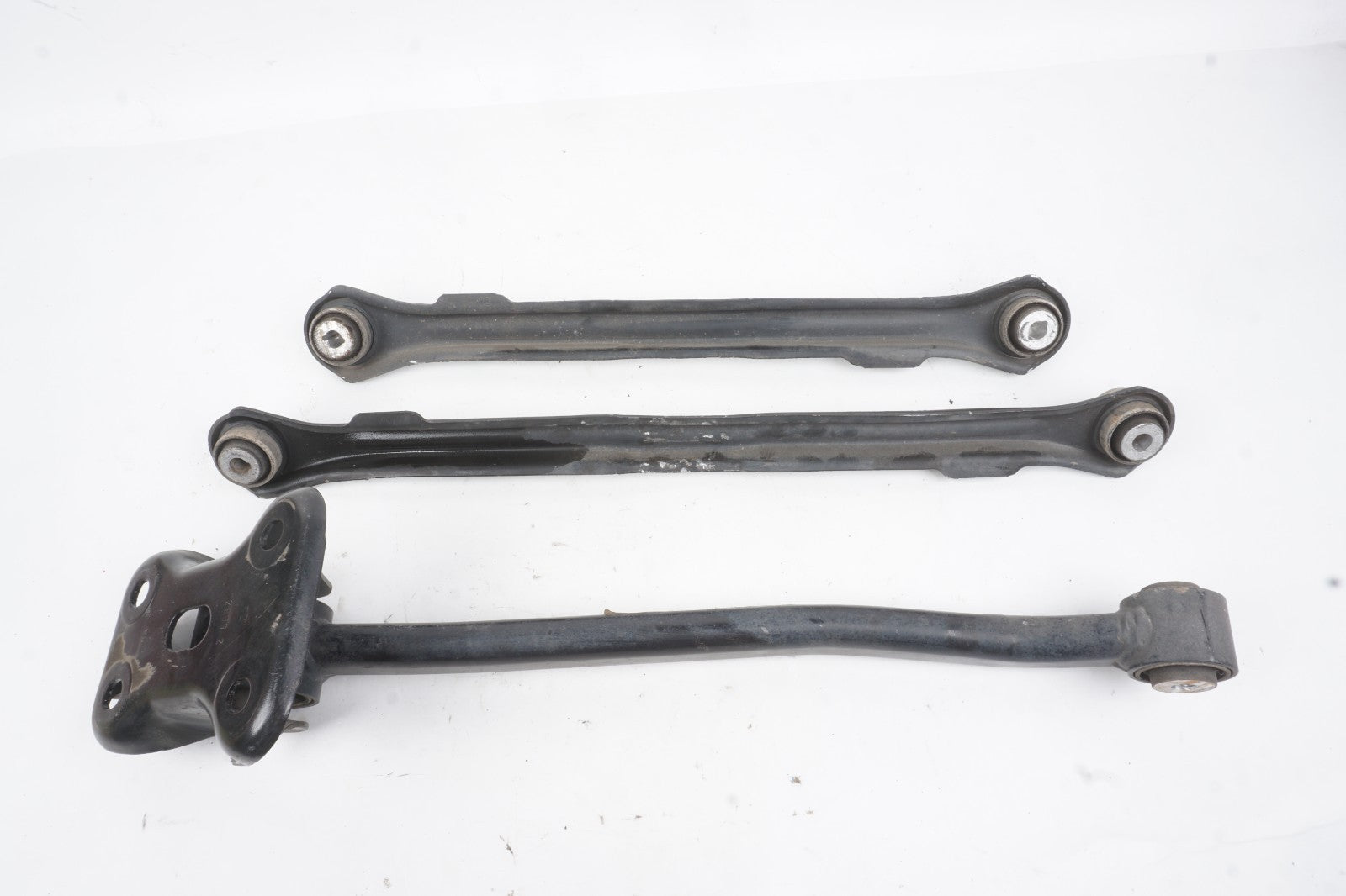 2015 - 2023 Jeep Renegade FWD Rear Control Arm Left Driver Side 3Pcs OEM
