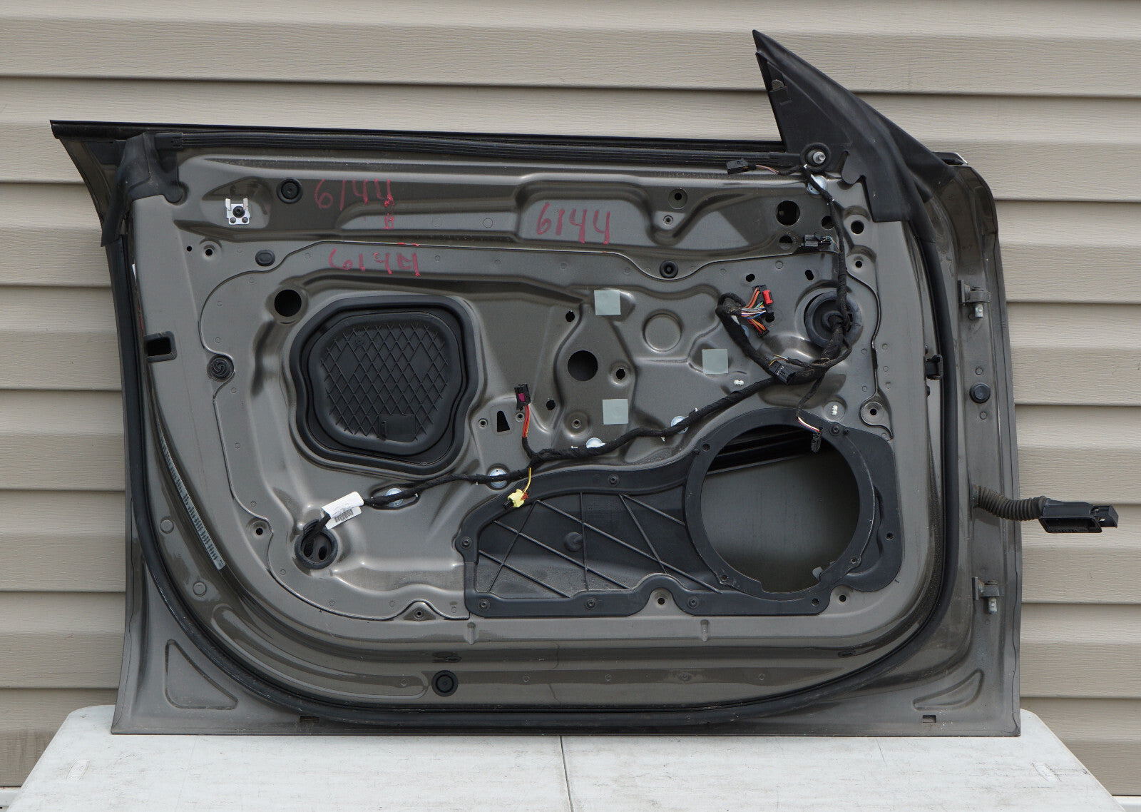 2012 - 2014 AUDI A7 FRONT LEFT DRIVER SIDE DOOR SHELL OEM