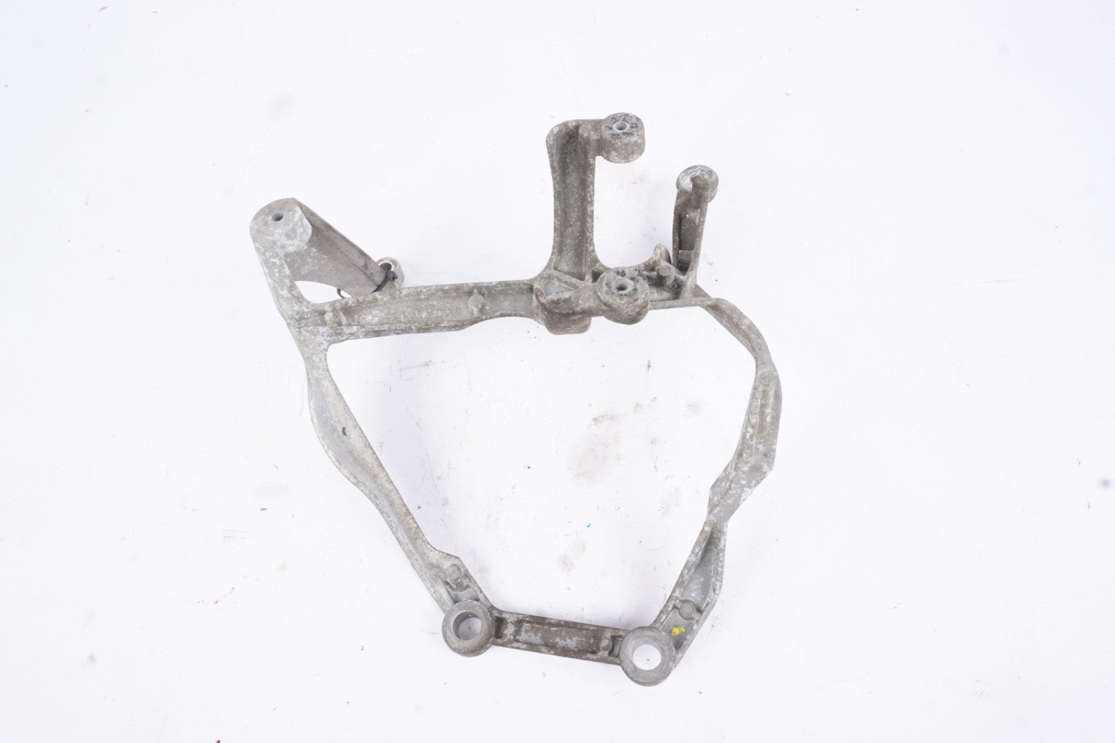 04-10 AUDI A8 A8L Ac Compressor Bracket Mount 4E0616869C OEM