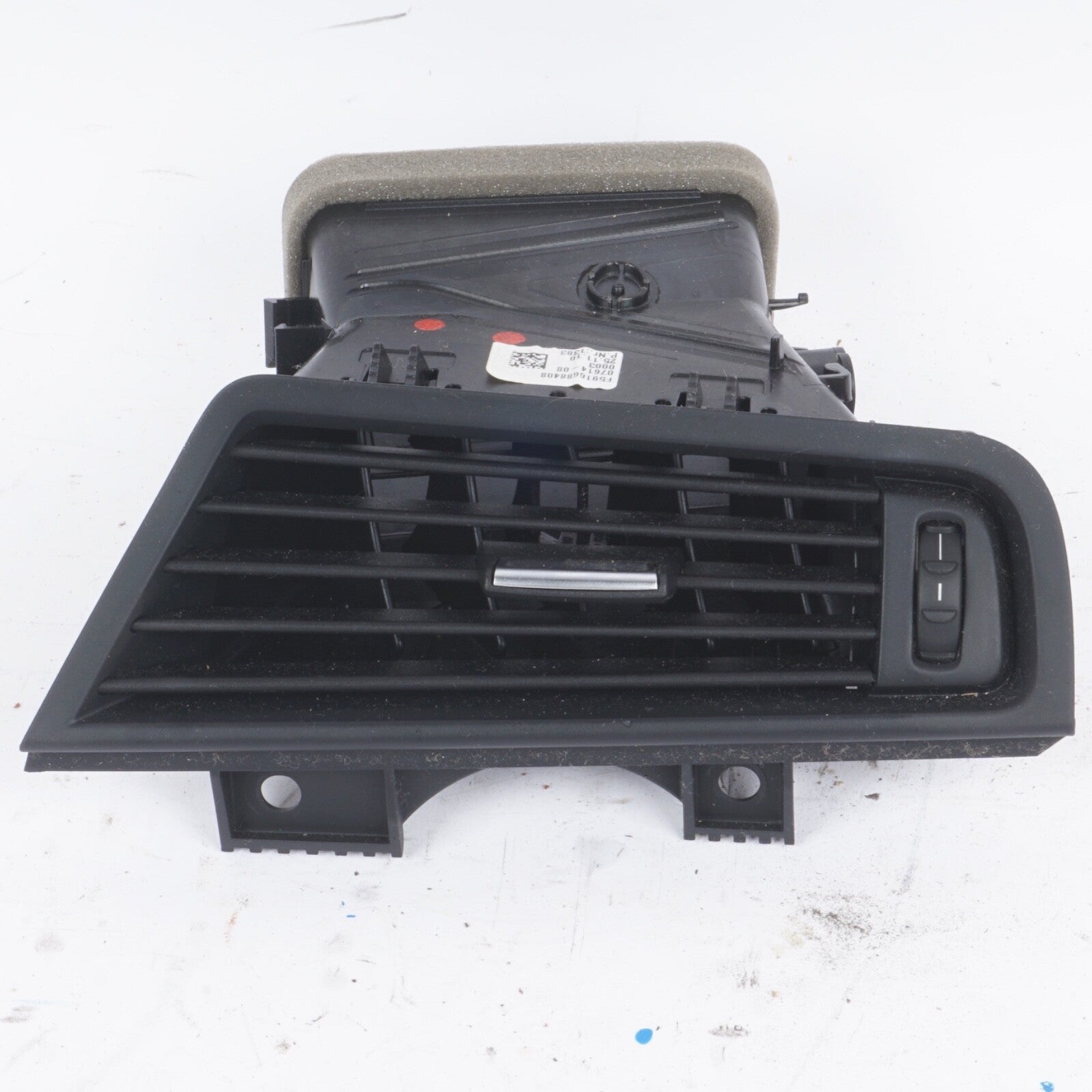 2011-16 BMW 528 535 550 M5 Dashboard Air Vent Grille Right Passenger Side OEM