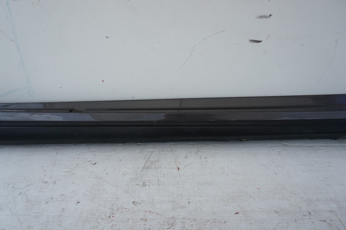 2014-2017 MASERATI GHIBLI RIGHT PASSENGER SIDE ROCKER PANEL SKIRT MOLDING OEM