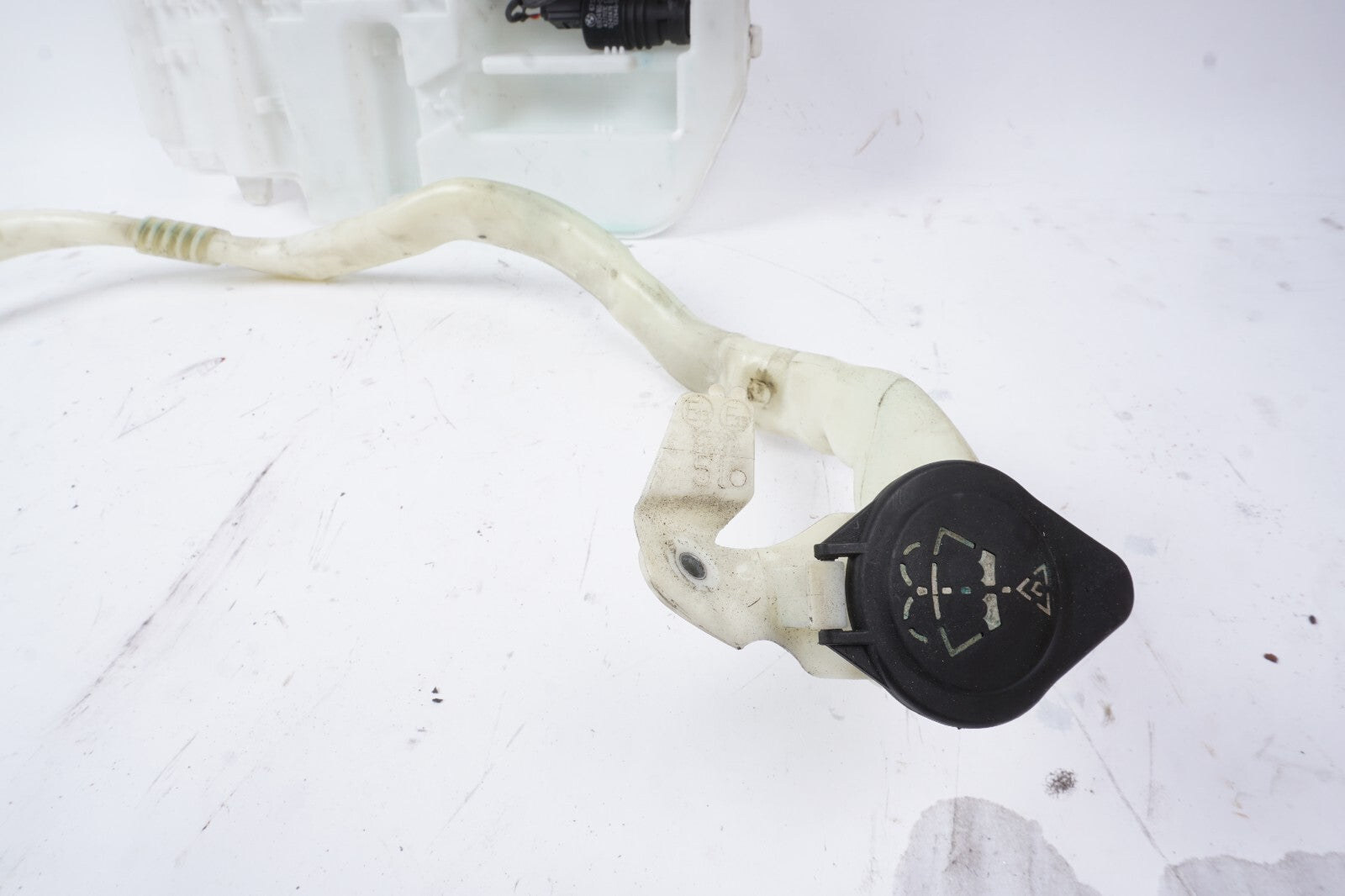 2012 - 2018 BMW 650i 640i Windshield Washer Reservoir Bottle OEM
