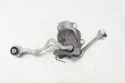 2009 - 2011 BMW 328i  FRONT RIGHT PASSENGER SIDE SPINDLE KNUCKLE WHEEL HUB OEM