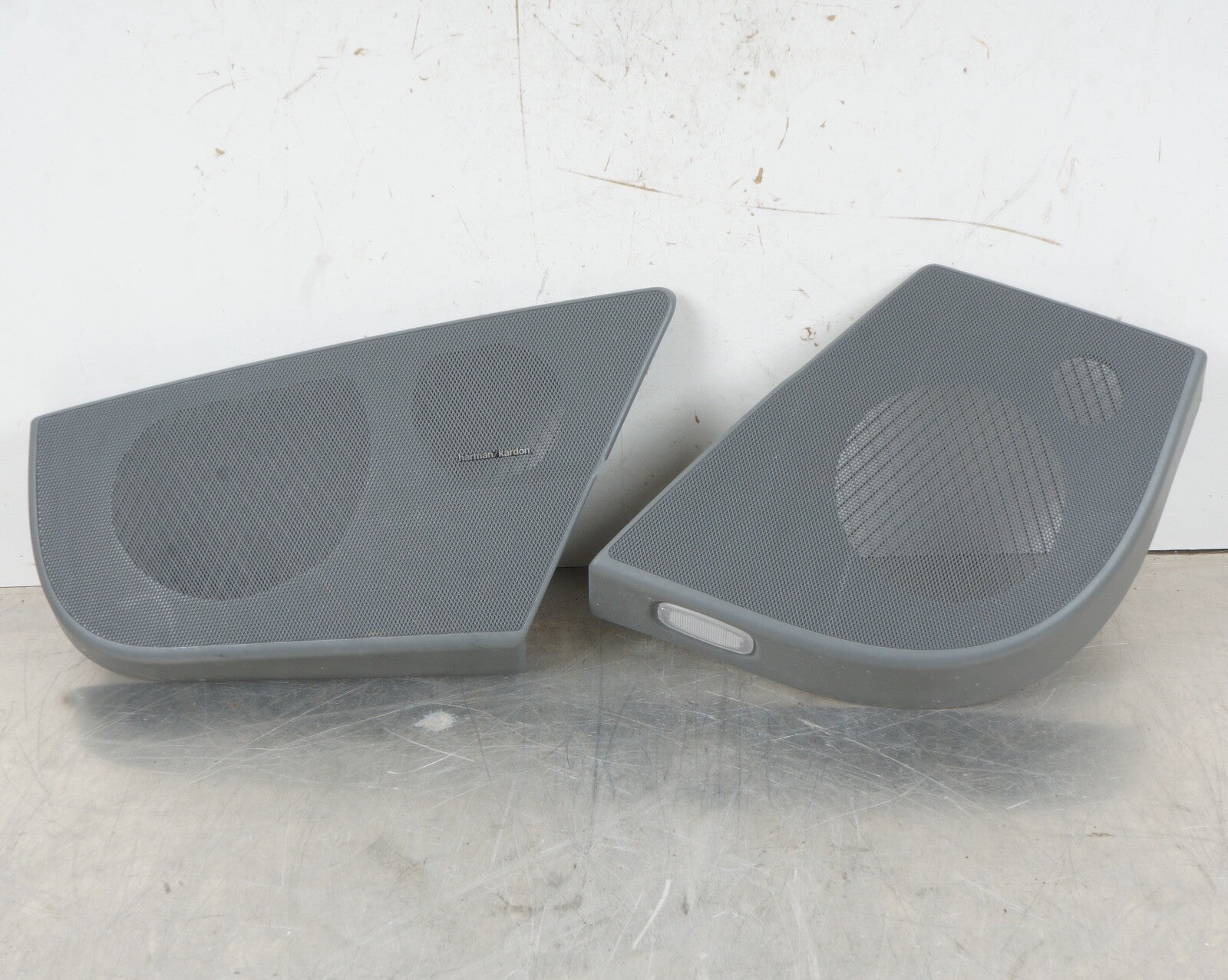 07-14 Mercedes W216 CL550 CL63 AMG Door Speaker Cover Right Side Gary OEM