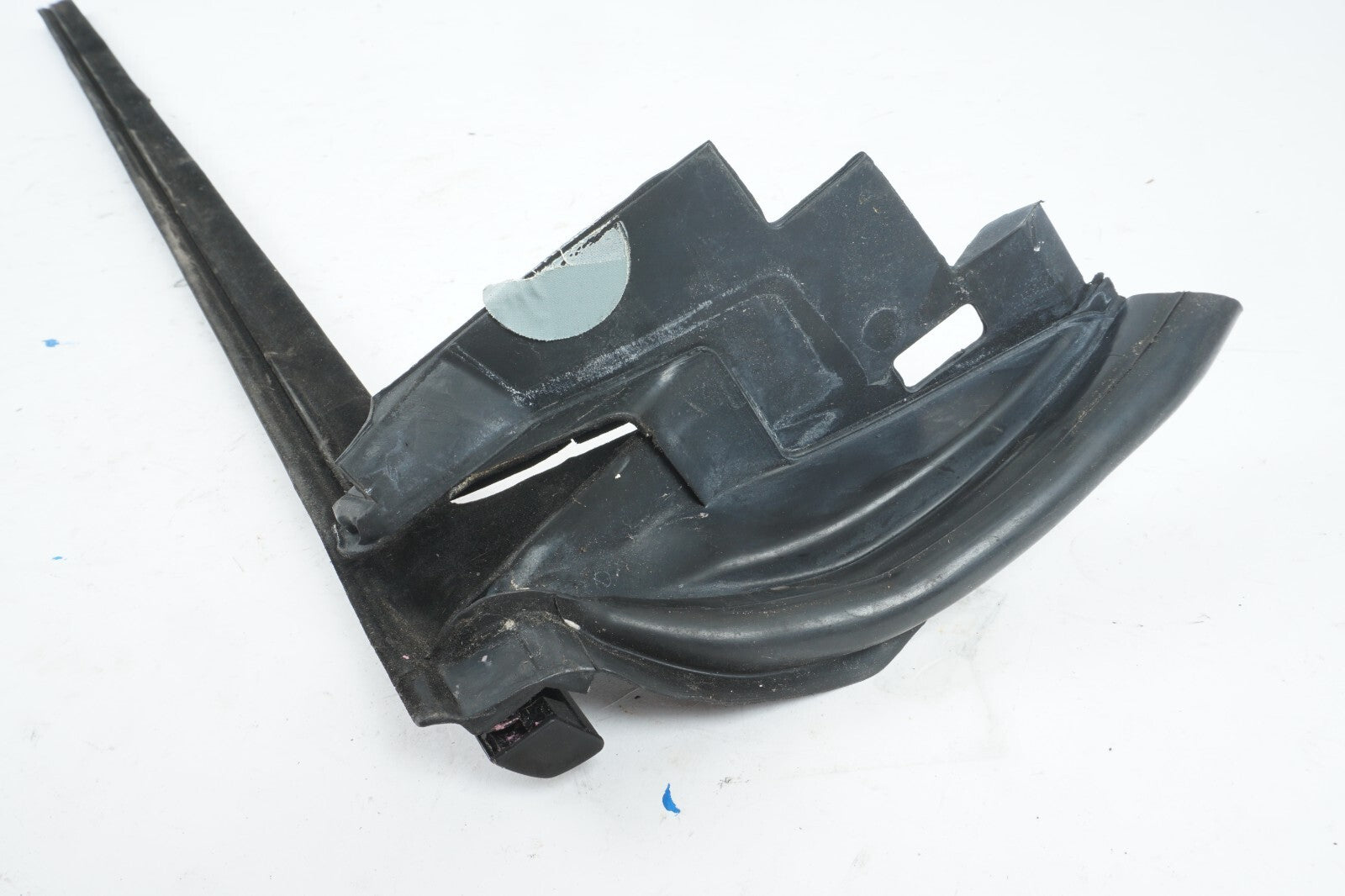 03 - 12 Mercedes R230 SL500 Door Window Weather Seal Molding Front Left  OEM