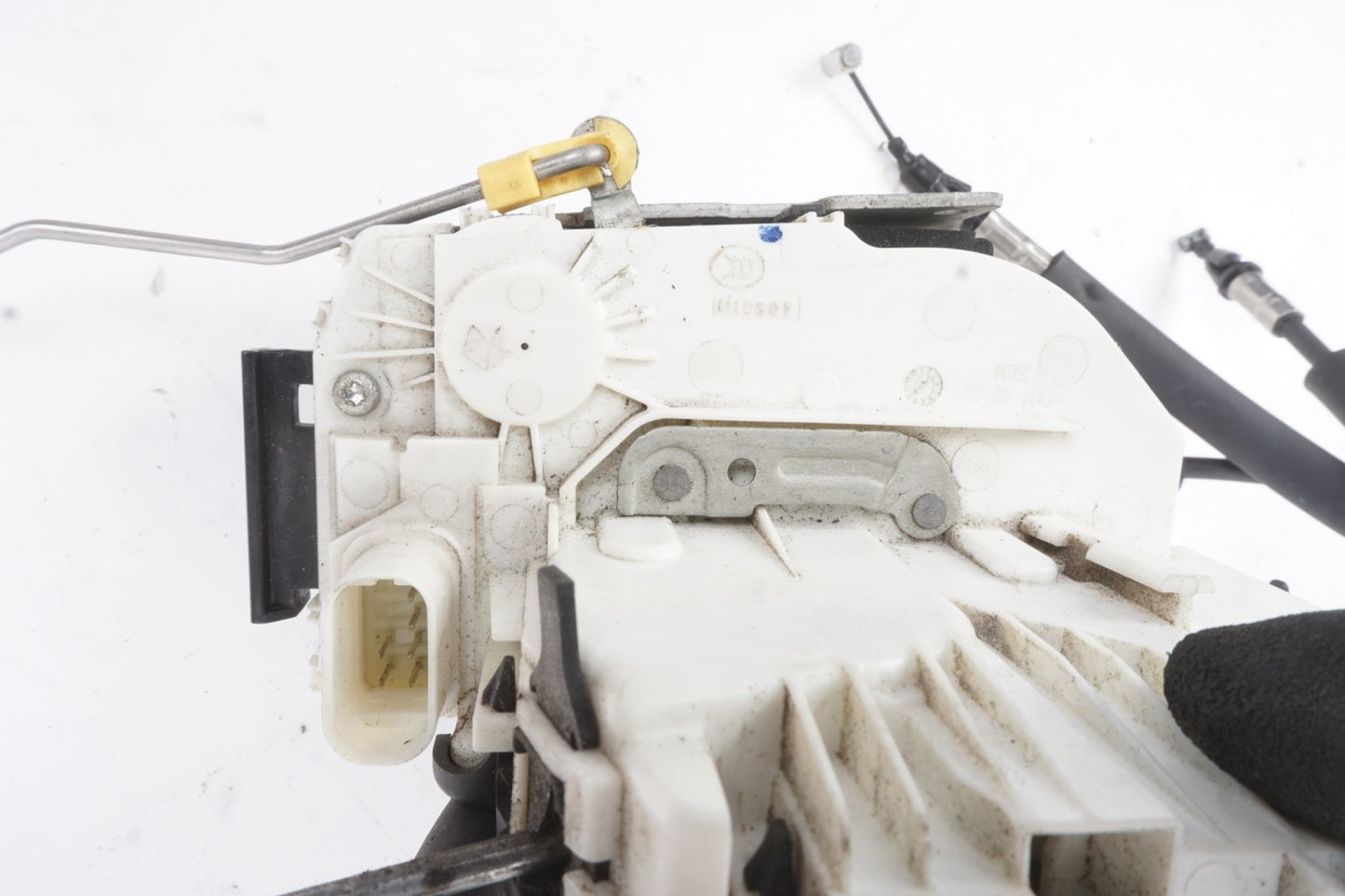 2014 - 2019 Maserati Ghibli SQ4 Front Left Door Lock Latch OEM