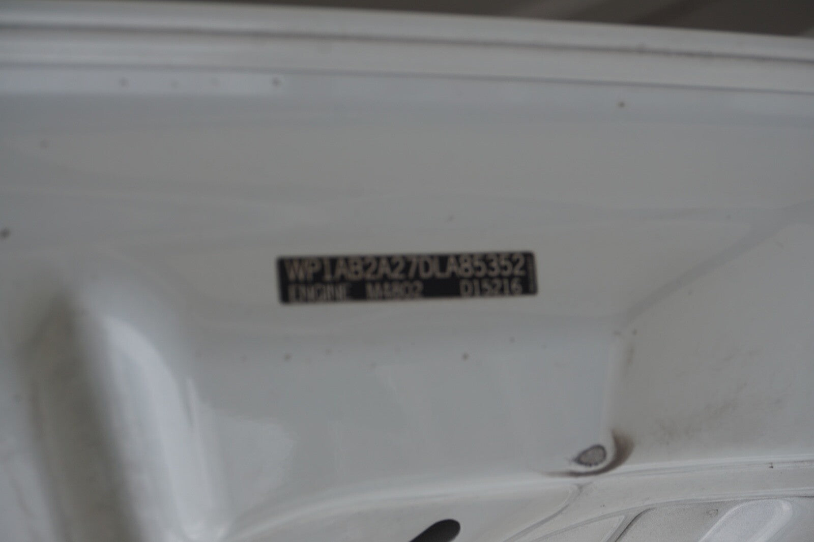 2011 - 2014 PORSCHE CAYENNE - HOOD WHITE