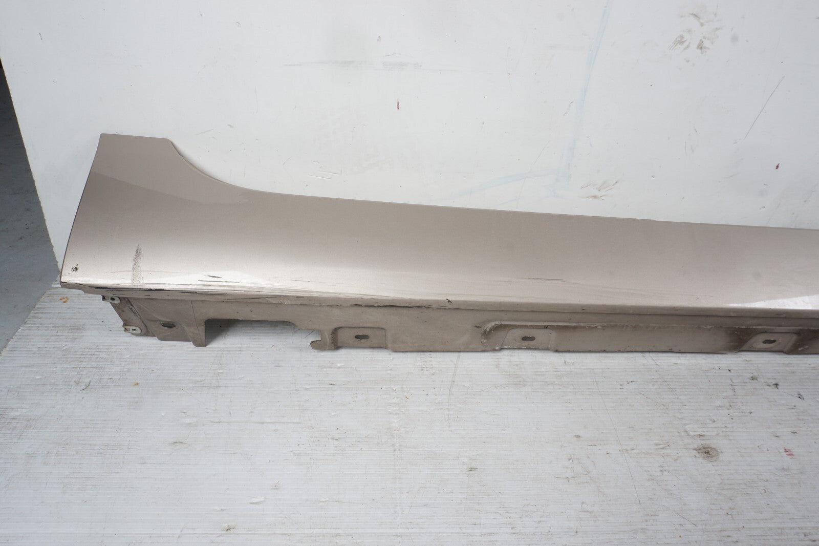 13-18 BMW 650i 640i Grand Coupe Right Passenger Side Rocker Panel Molding OEM