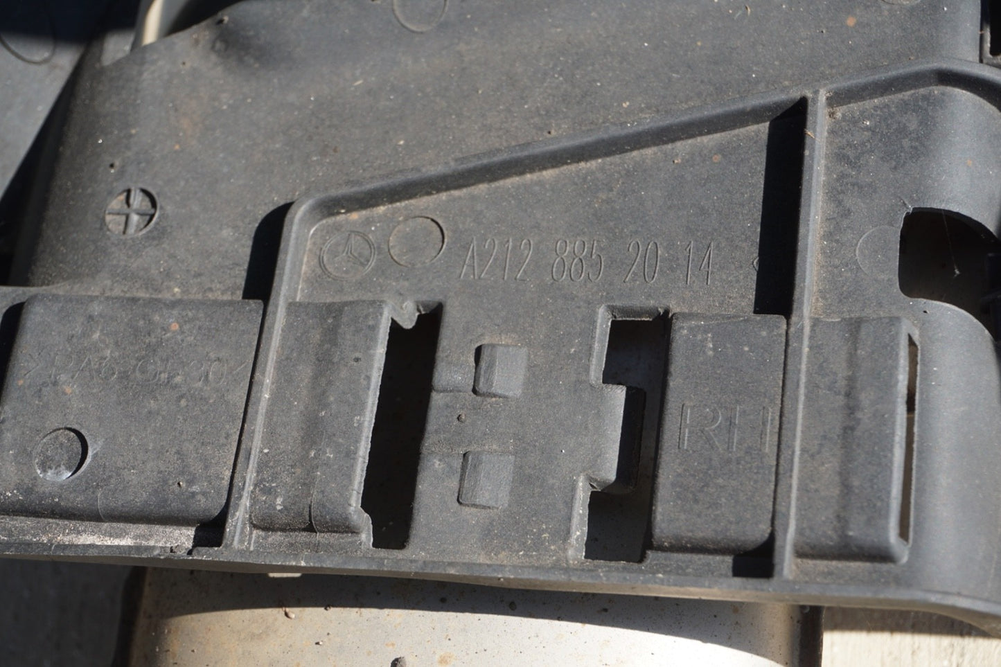 10-13 Mercedes W212 E550 E350 E400 Rear Bumper Cover Assembly OEM