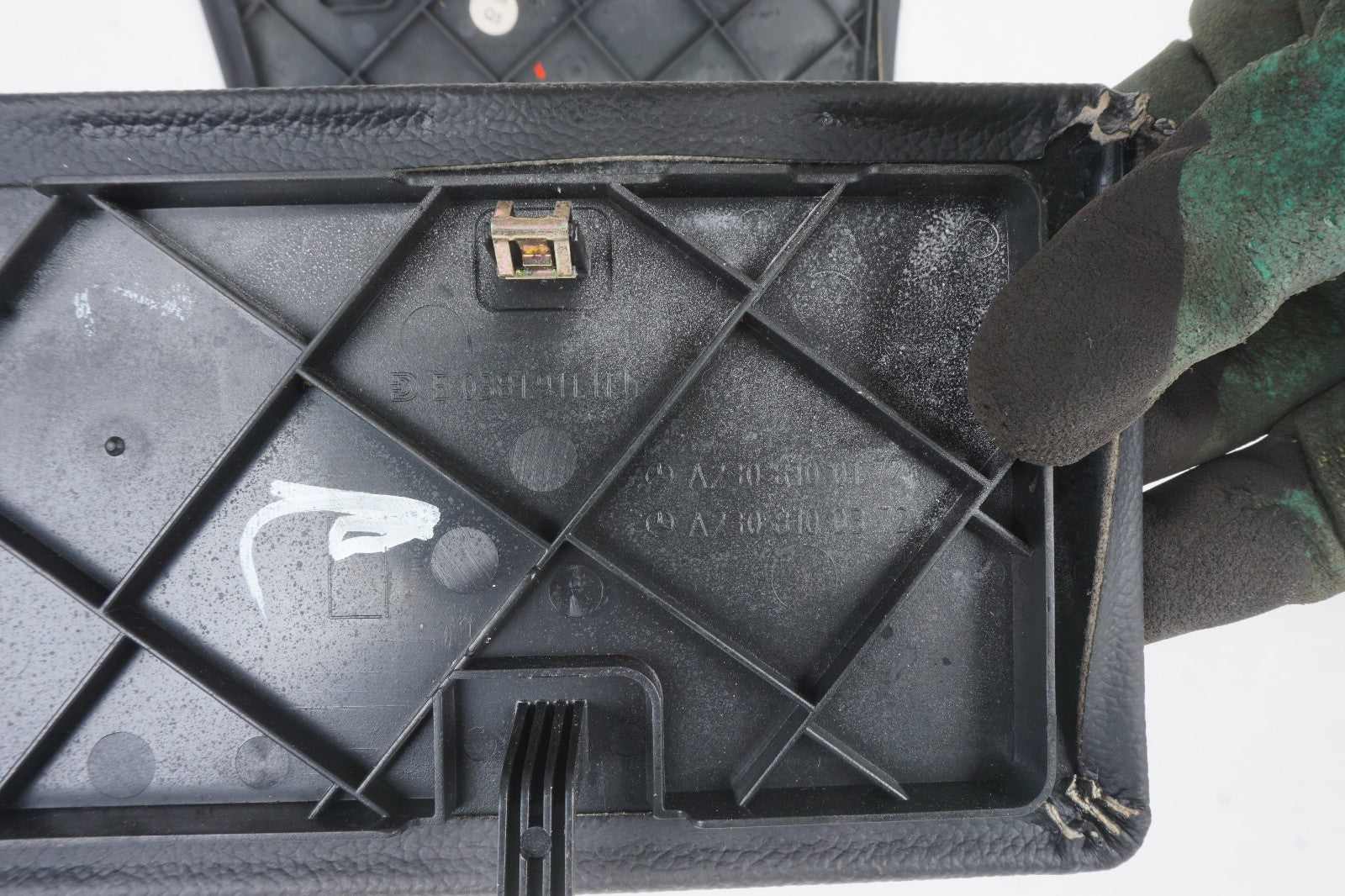 2003 - 2006 Mercedes SL500 Rear Left Right Side Storage Compartment Lid Cover