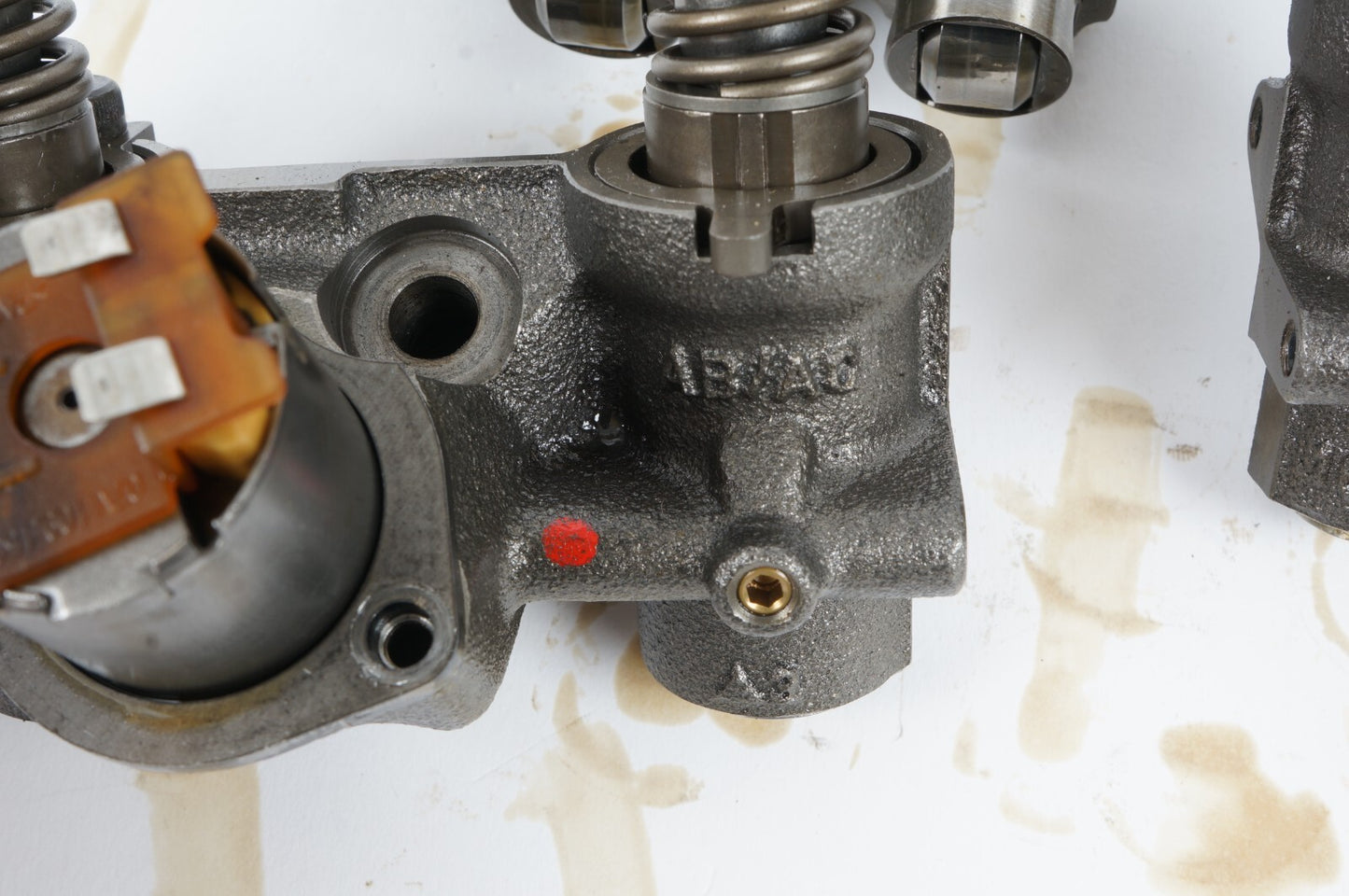 2015 - 2020 BENTLEY MULSANNE 6.8L CAMSHAFT VALVE TAPPET LEFT DRIVER SIDE OEM