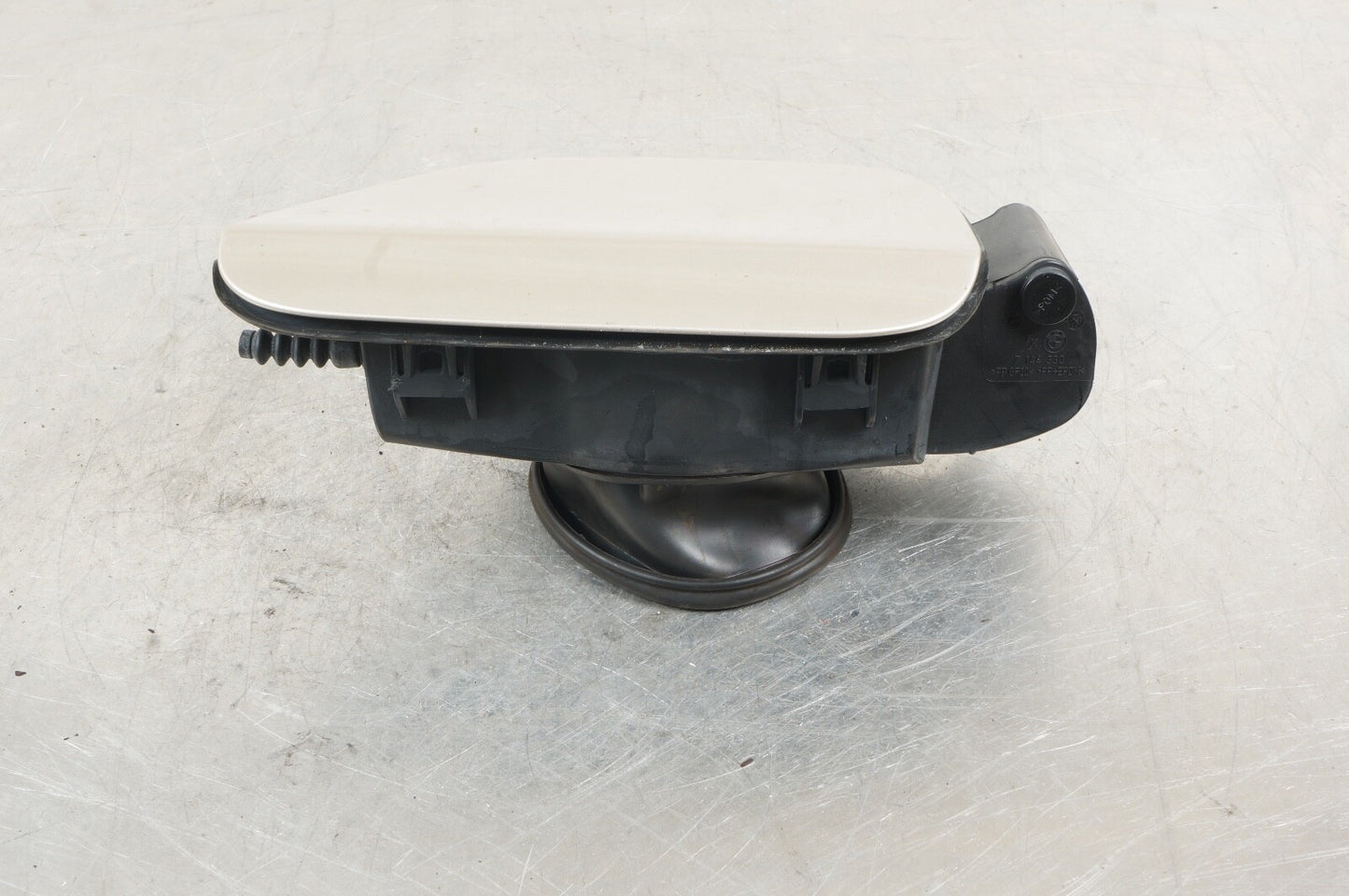 2007 - 2013 BMW 335i 328i E93 CONVERTIBLE GAS FUEL TANK DOOR OEM BEIGE COLOR