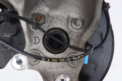2015-2020 MERCEDES GLA250 X156 AWD REAR LEFT SIDE SPINDLE KNUCKLE & WHEEL HUB