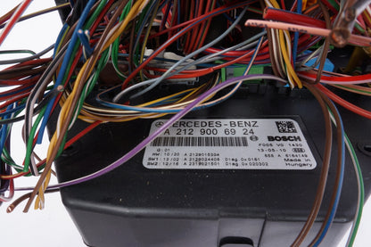 14-16 Mercedes E350 Front SAM Module Signal Activation Control Fusebox 