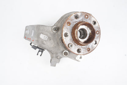 2017 - 2019 ALFA ROMEO STELVIO AWD REAR RIGHT SIDE SPINDLE KNUCKLE HUB OEM