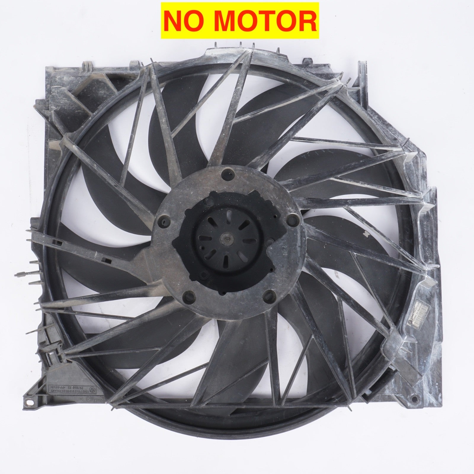 2005 BMW E85 Z4 3.0L M54 Engine Radiator Cooling Fan Housing OEM