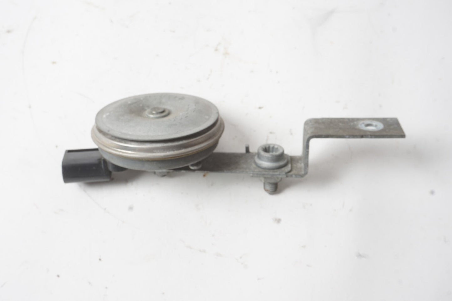 2012-2019 Volkswagen Passat Anti-Theft Alarm Horn Siren 5C0951115  OEM