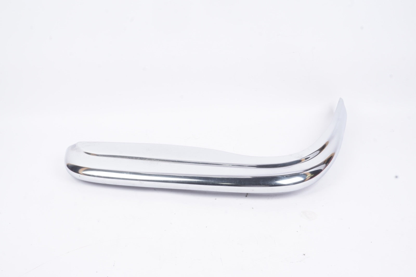 Mercedes W111 111 2D Front LEFT OVERRIDER CHROME Bumper