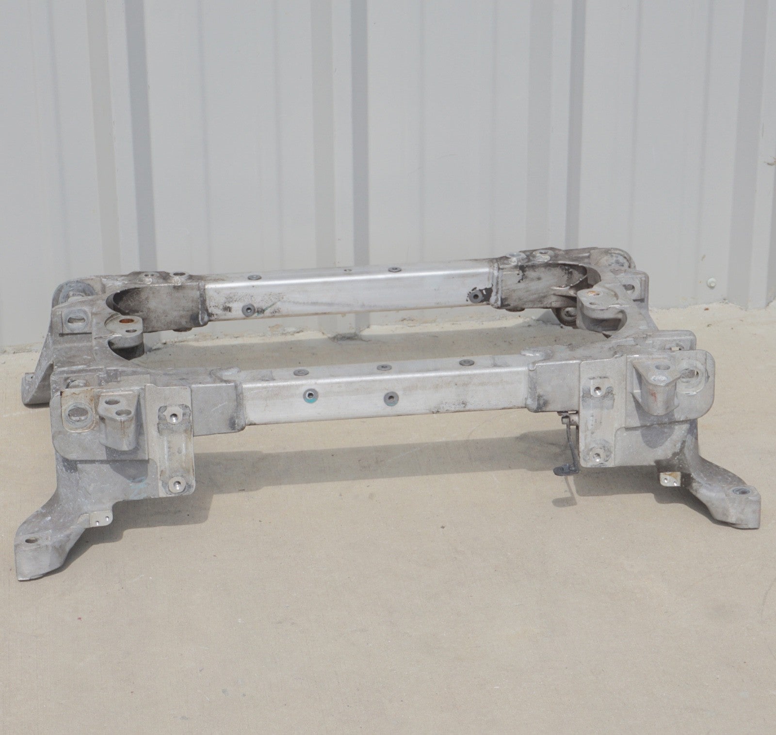 2014 - 2019 Maserati Ghibli RWD Front Suspension Subframe Crossmember OEM