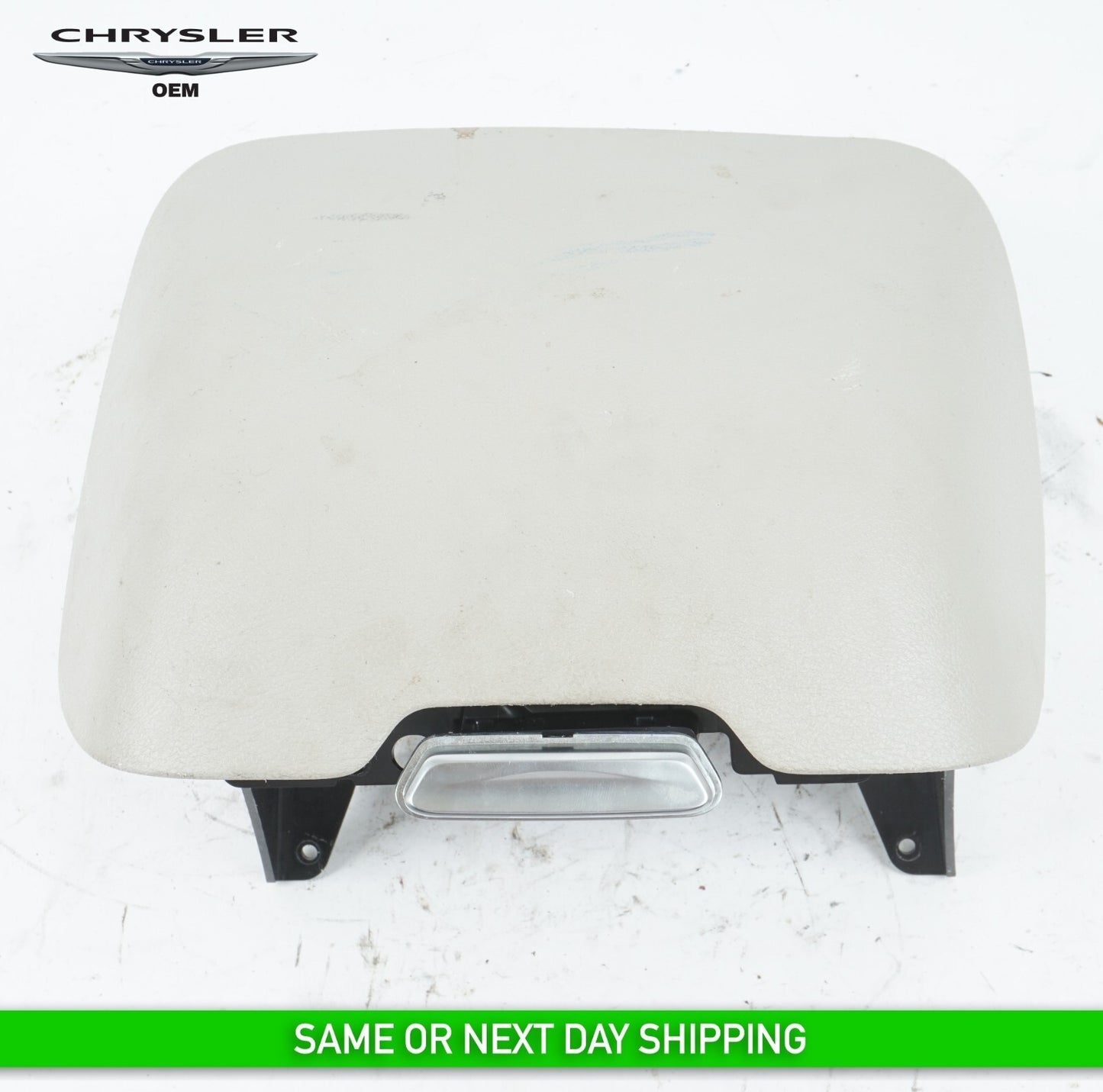 2017 - 2020 CHRYSLER PACIFICA DASH PANEL CENTER STORAGE BIN TRAY  OEM