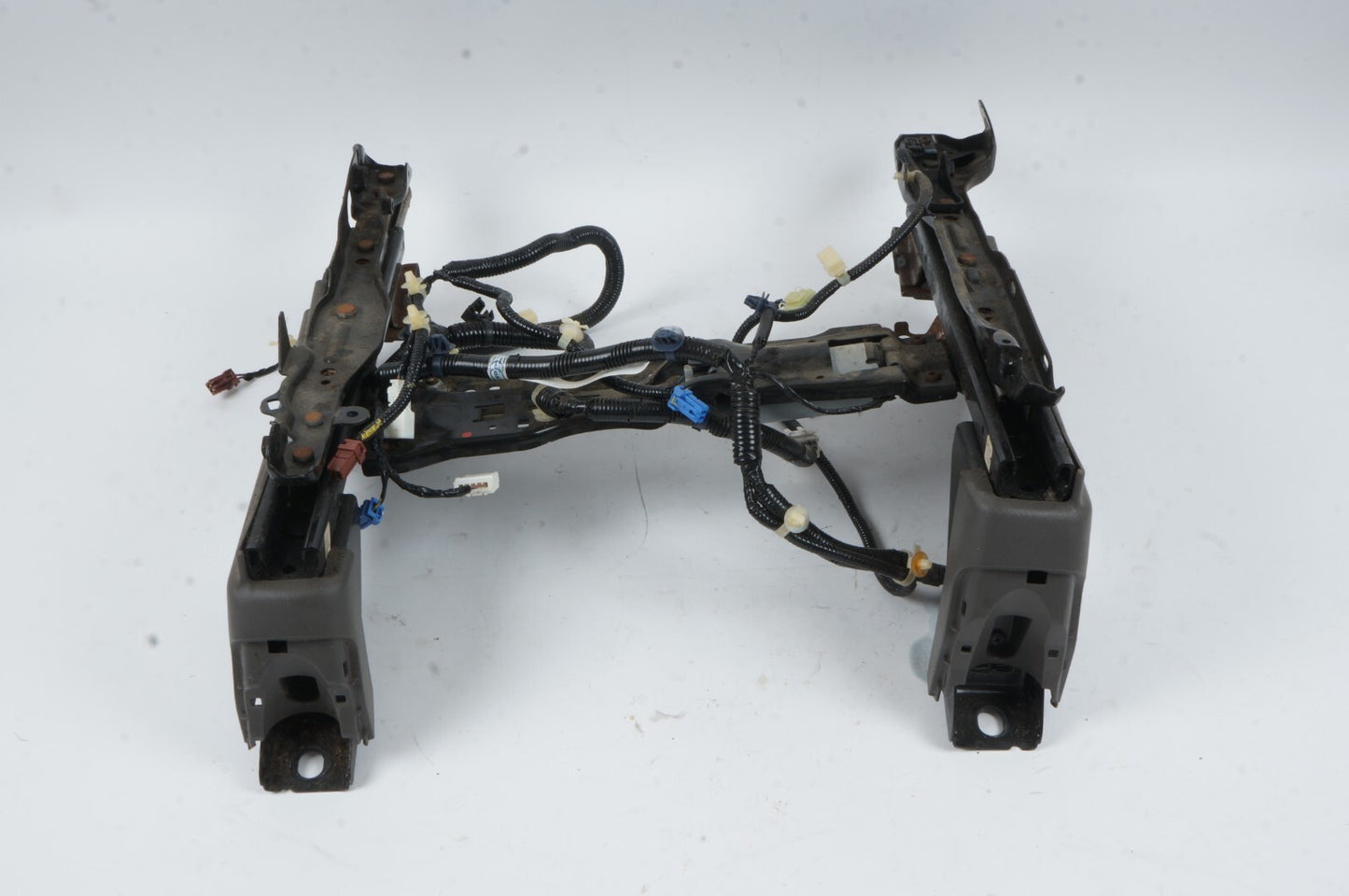 2011 - 2017 HONDA ODYSSEY FRONT LEFT DRIVER SEAT TRACK RAIL FRAME OEM