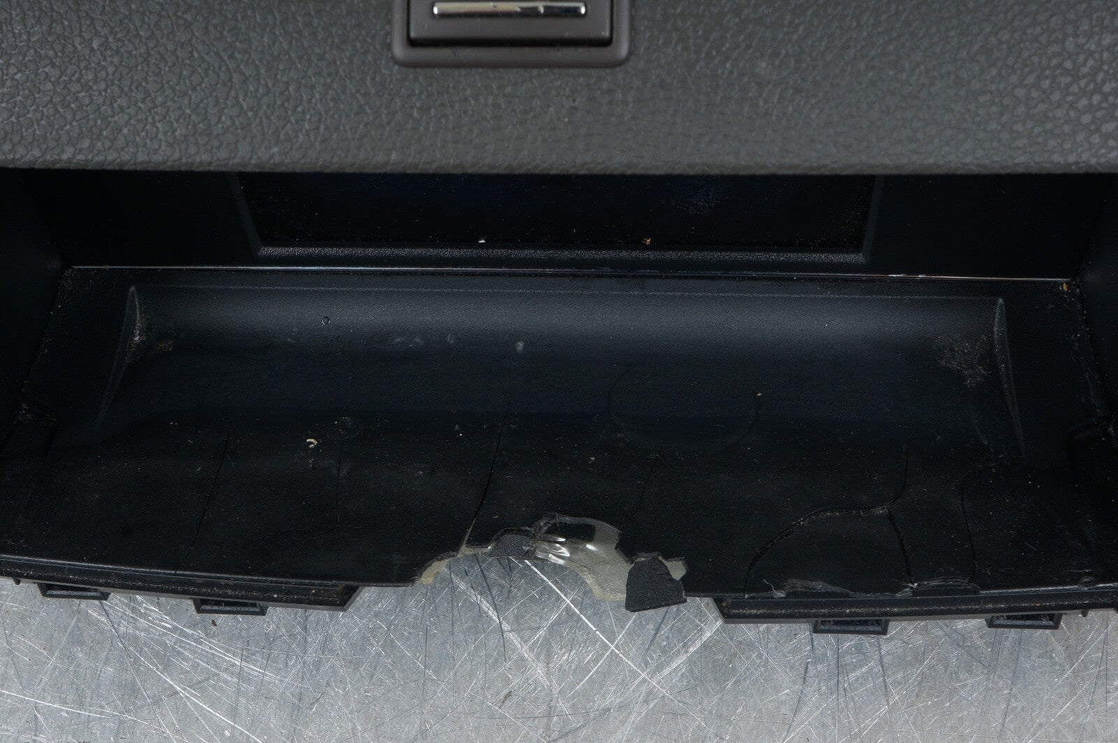 08-11 Mercedes W204 C300 Dashboard Screen Display Monitor Assembly OEM