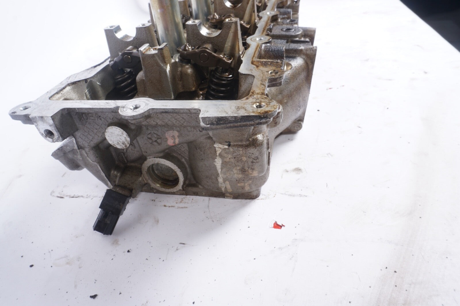 2011-2023 DODGE CHRYSLER 3.6L RIGHT SIDE CYLINDER HEAD 68141352AD OEM