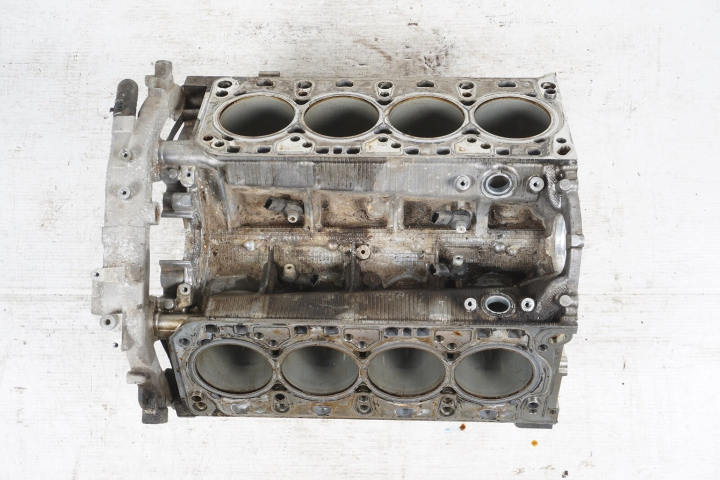 2009 - 2018 PORSCHE CAYENNE 4.8L 8 CYLINDER CYLINDER BLOCK CRANKCASE 948101113