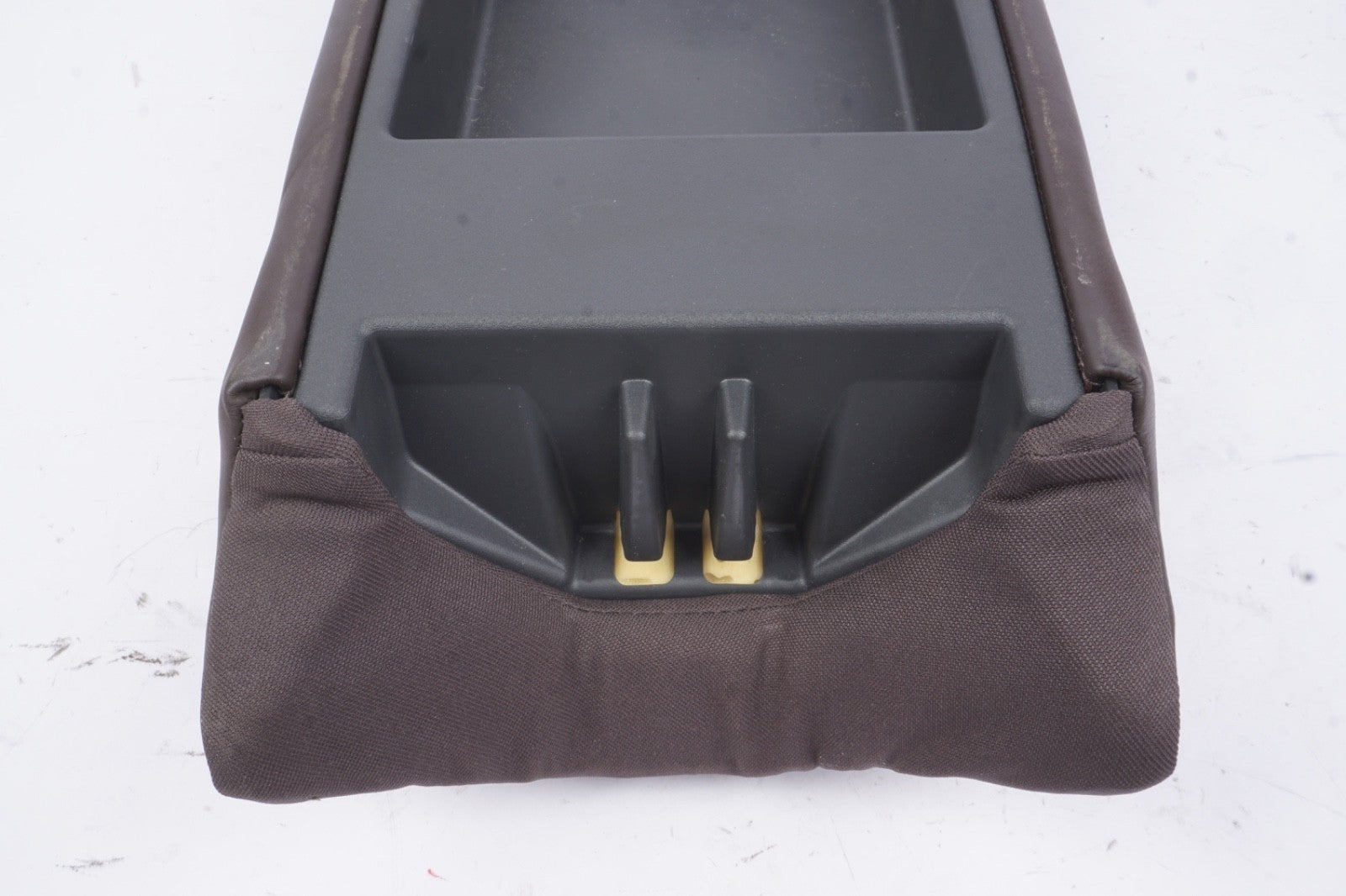 2012 - 2013 VOLVO C70 REAR SEAT CENTER MIDDLE SEAT CUSHION OEM BROWN