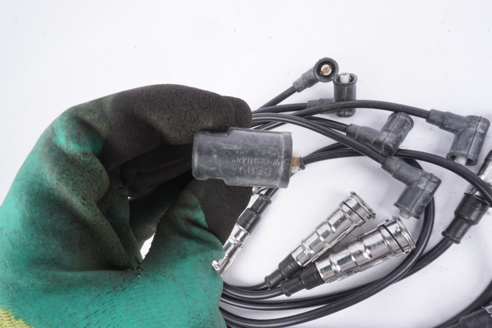 Mercedes W108 W109 W111 W113 W114 Spark Plug Wire Set Ignition Cables Wires OEM