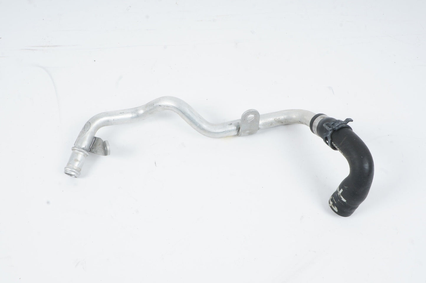 2010 - 2020 Bentley Mulsanne Engine Heater Water Coolant Hose Pipe Line