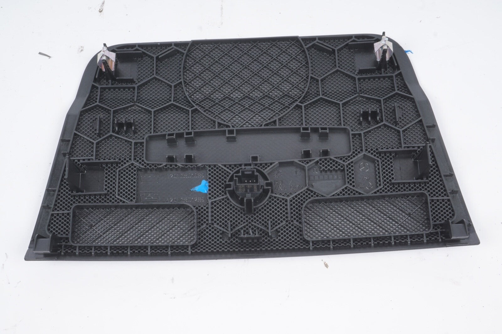 2013 Mercedes E350 Convertibe Front Center Dash Dashboard Panel Speaker Cover