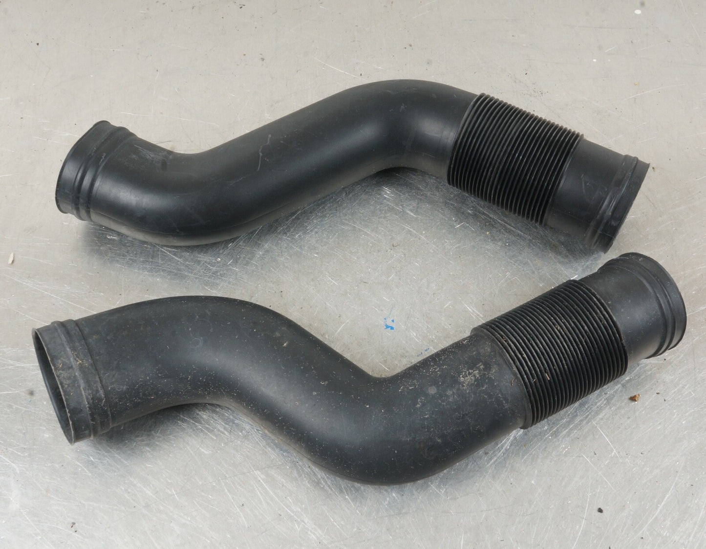 06-12 Mercedes W164 ML500 ML350 Air Intake Duct Pipe Hose Left 1645051361 OEM