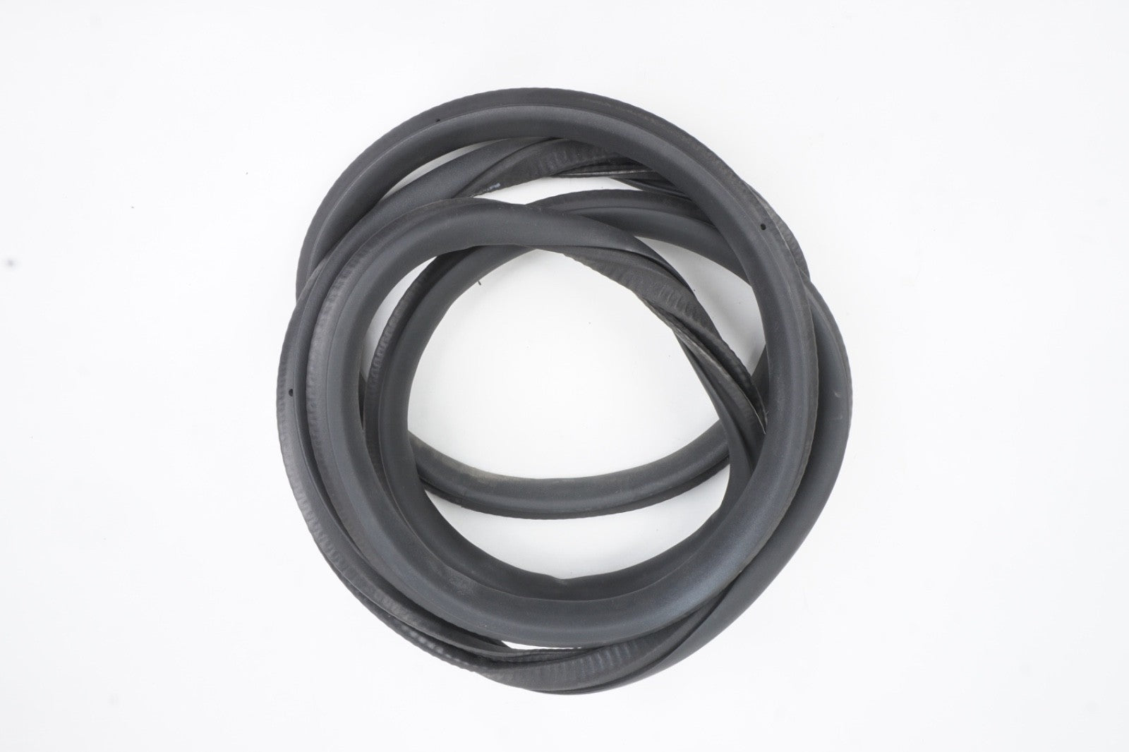 2020-2025 MERCEDES-BENZ GLB250 X247 FRONT LEFT DOOR BODY WEATHERSTRIP SEAL OEM