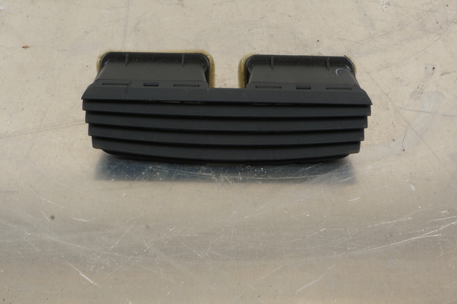 2007 - 2013 MERCEDES W221 CL63 AMG S550 DASH CENTER AC HEATER AIR VENT OEM