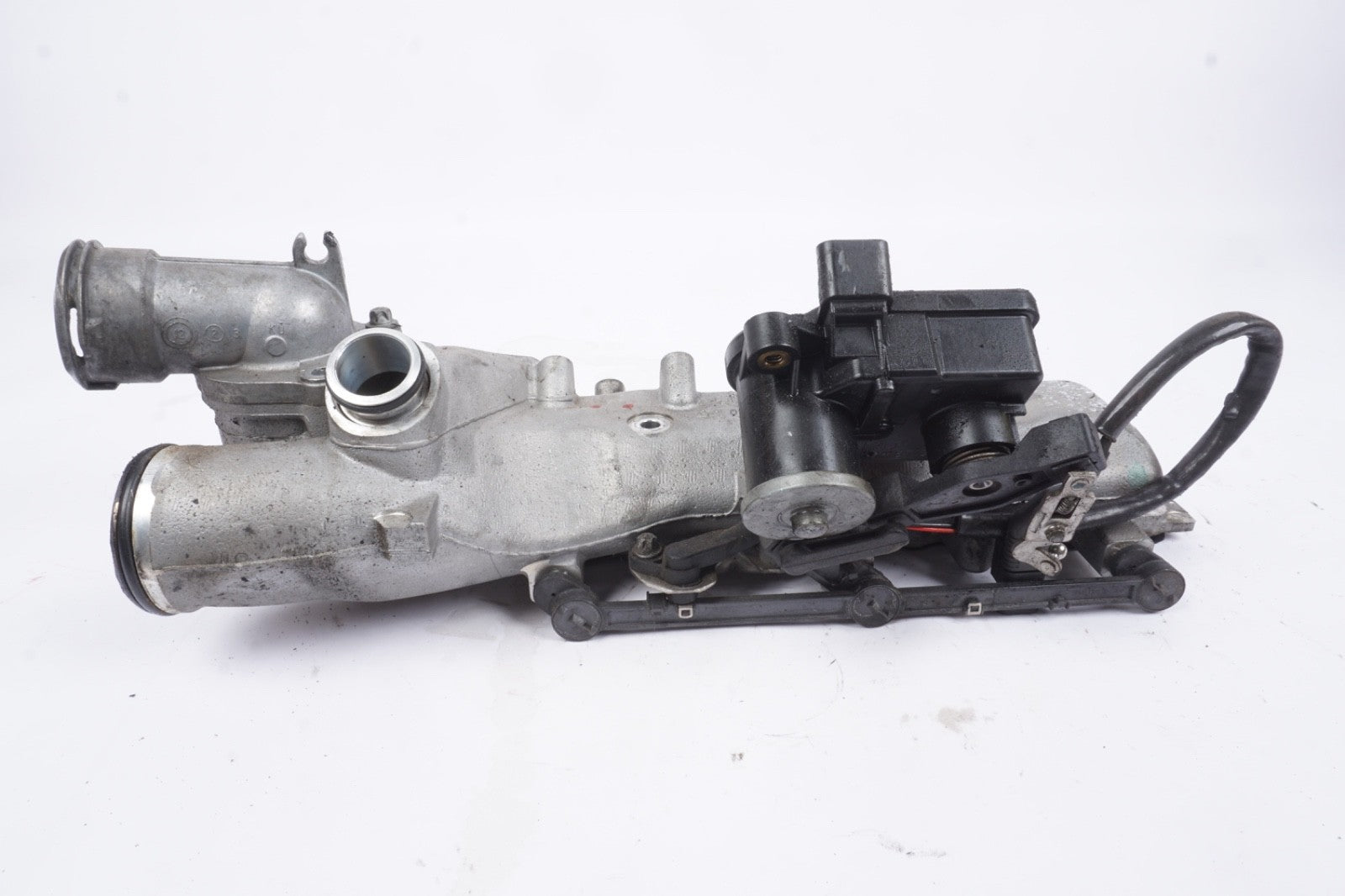 2011 - 2013 MERCEDES GL450 DIESEL INTAKE MANIFOLD ASSEMBLY OEM