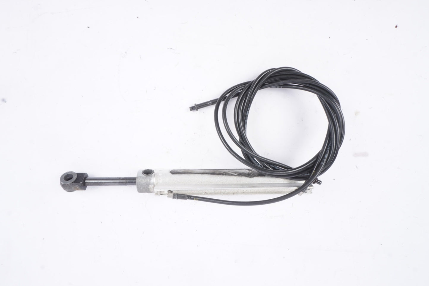 06-13 VOLVO C70 CONVERTIBLE ROOF TOP HYDRAULIC  SHOCK LINE 11, 12