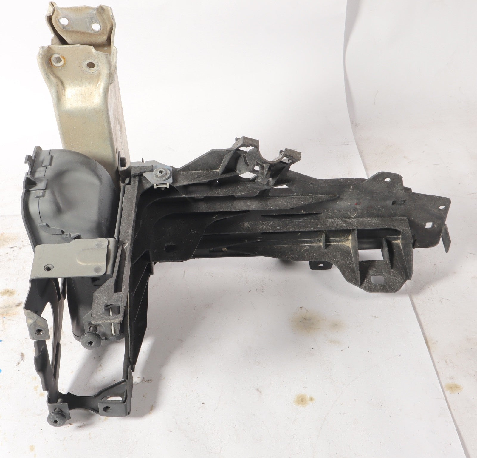 12 - 17 BMW 535i GT xDrive 550i Radiator Support Core  Passenger Right Side