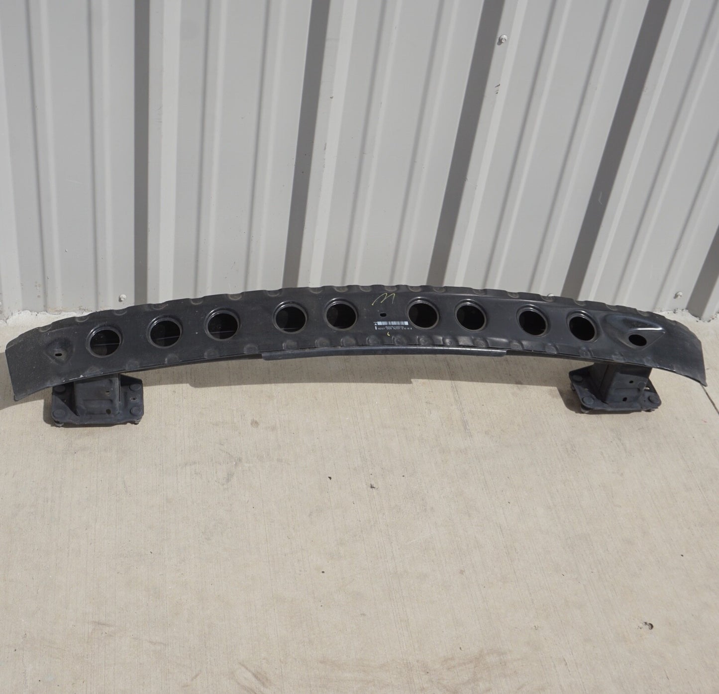 10-17 MERCEDES E-CLASS Rear Bumper Reinforcement Impact Bar 207 Type 2076100114 