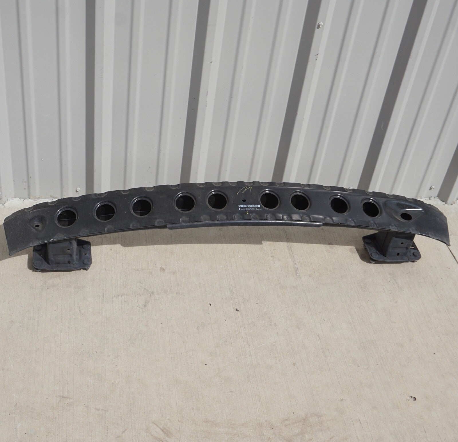 10-17 MERCEDES E-CLASS Rear Bumper Reinforcement Impact Bar 207 Type 2076100114 