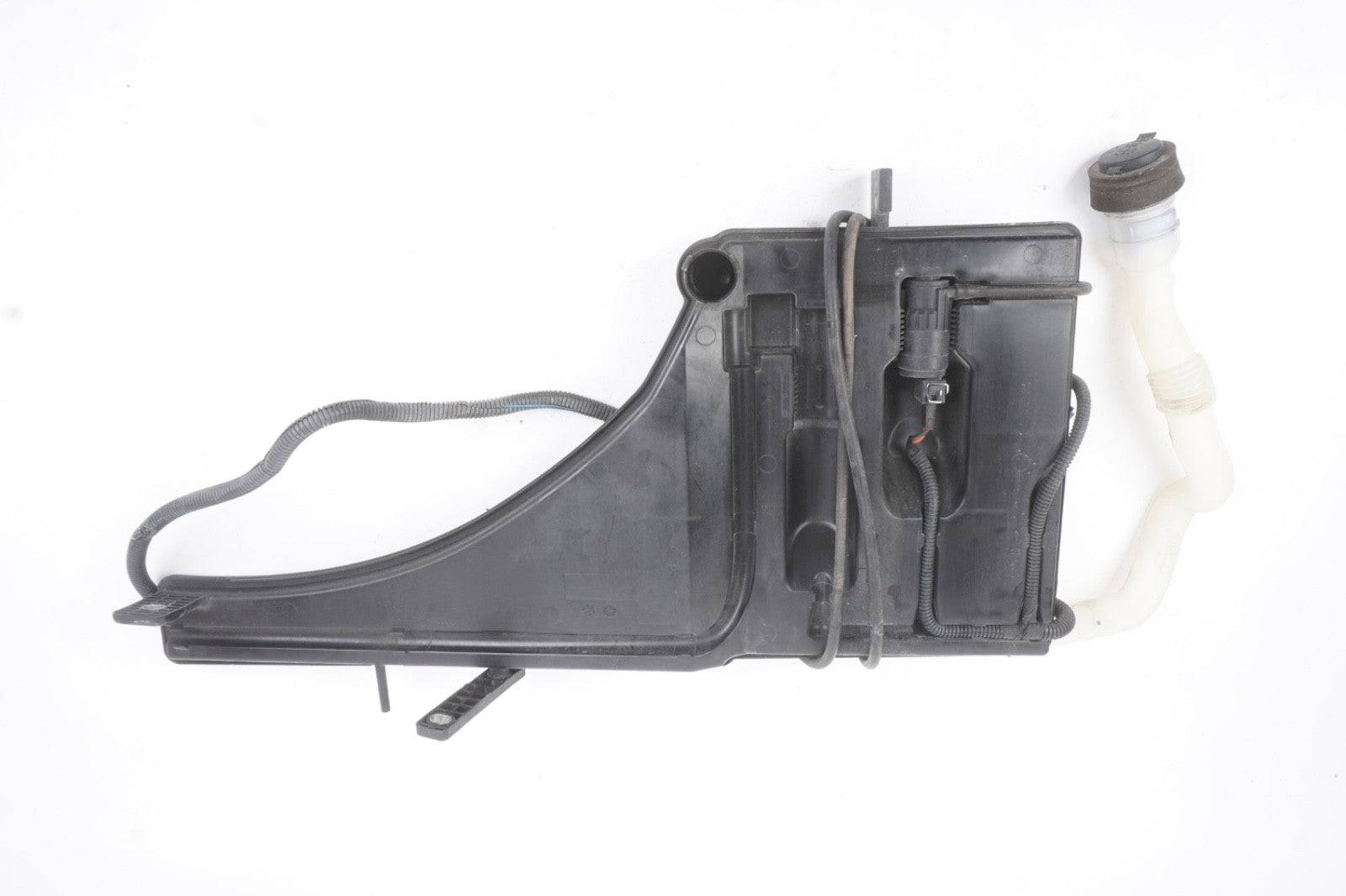 2014 - 2020 Maserati Ghibli S Q4 Windshield Washer Reservoir Bottle OEM