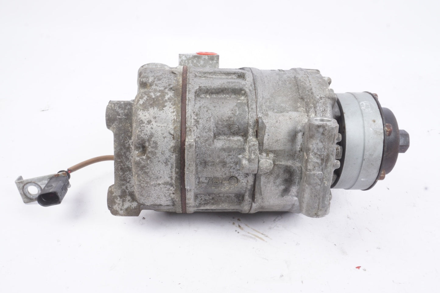 2007 - 2010 Audi A8 Quattro AC Compressor 4E0260805AS OEM