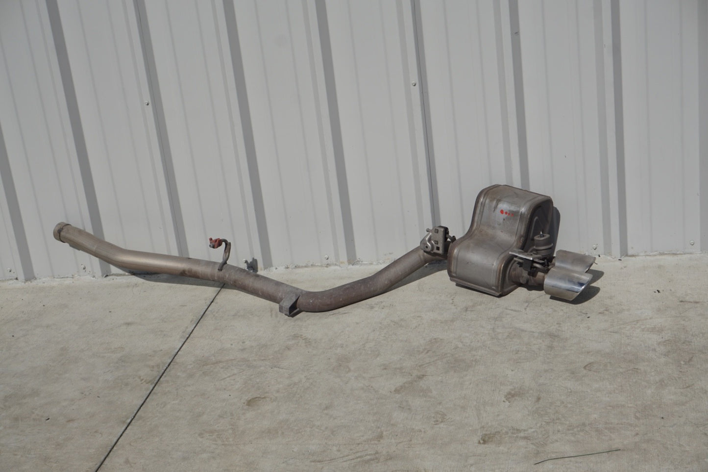 2014 - 2024 MASERATI GHIBLI 3.0L REAR EXHAUST SYSTEM RIGHT SIDE MUFFLER OEM