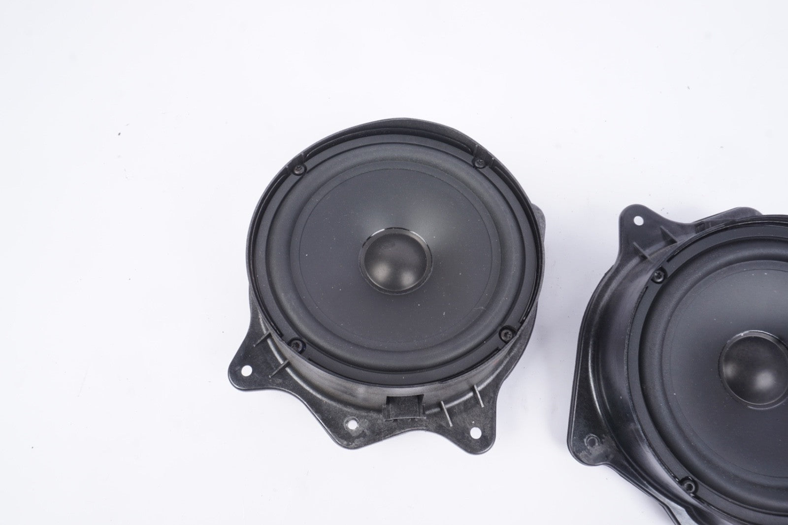 10-13 Mercedes W221 S550 S400 Rear Right and Left Lower Door Speaker Logic7 OEM
