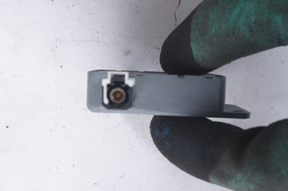 08-14 Mercedes C250 C300 C350 Radio Antenna Splitter OEM