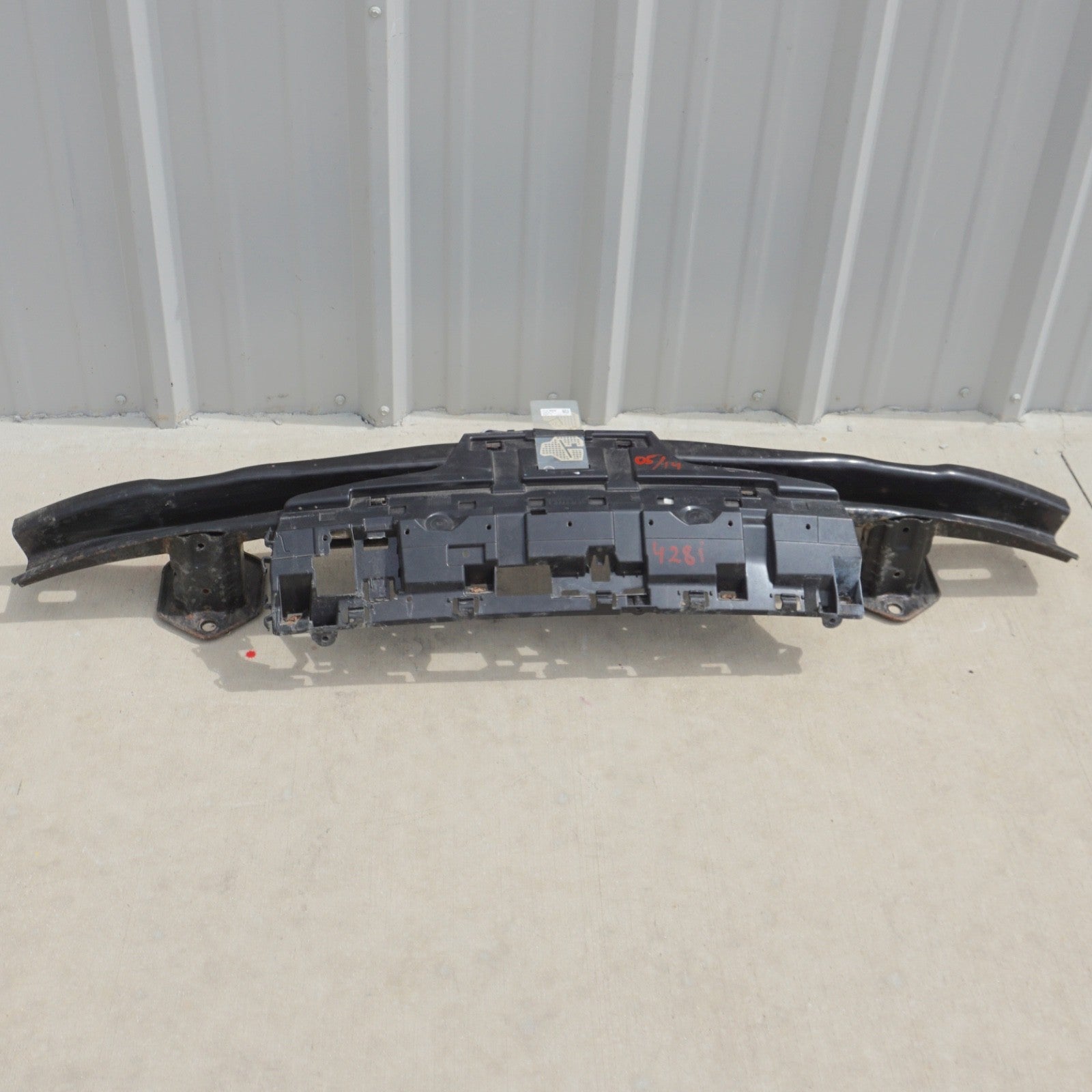 2014 - 16  BMW GRAN CONVERTIBLE 428I 435I  REAR BRACKET REINFORCEMENT BUMPER