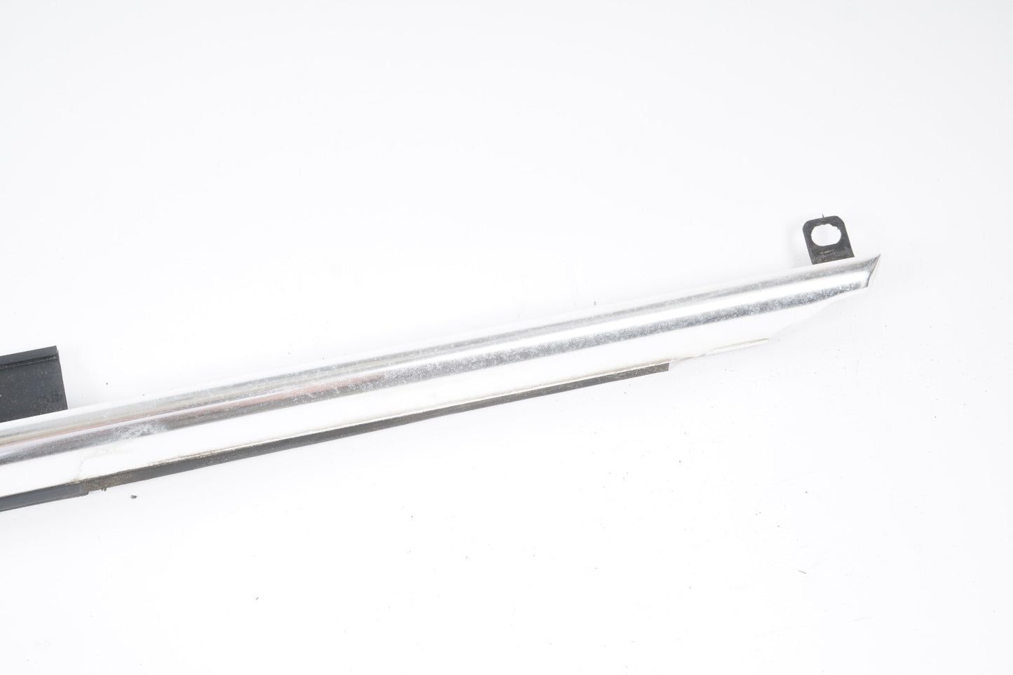 11-17 AUDI A8L FRONT LEFT DRIVER SIDE DOOR WINDOW BELT MOLDING CHROME OEM